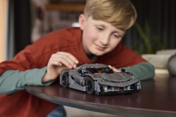 Lego Technic Szary hipersamochód Koenigsegg Jesko Absolut 42173