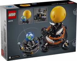 Lego Technic Planeta Ziemia i Księżyc na orbicie 42179