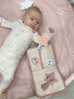 Tiny Love Książeczka edukacyjna dla dziecka Moje Podróże - Kraina Jednorożca