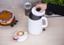 Czajnik Bezprzewodowy MPM MCZ 115 Biały 1.7l