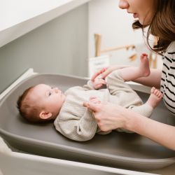 Kidwell Mata do przewijania TIBI Beige