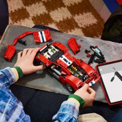 LEGO Technic 42235 Samochód Ferrari 488 Pista