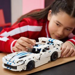 LEGO Technic 42234 Samochód Sportowy Dodge Viper GTS-R