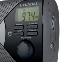 Radio Hyundai PR 200S Srebrne Bat-Siec (LCD, AM/FM, Zegar, Budzik, Minijack)