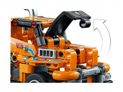 LEGO Technic Ciężarówka wyścigowa 42104