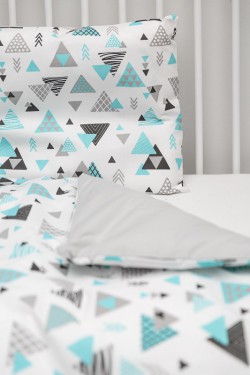 Pościel dziecięca do łóżeczka SENSILLO 100x135 cm trójkąty niebieskie