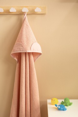 Sensillo Okrycie kąpielowe ręcznik z kapturem Miś brudny róż 100x100