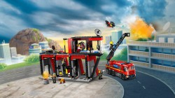 Lego City Remiza strażacka z wozem strażackim 60414