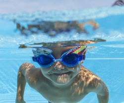 Bestway Okulary do pływania AquaPals rekin 3+